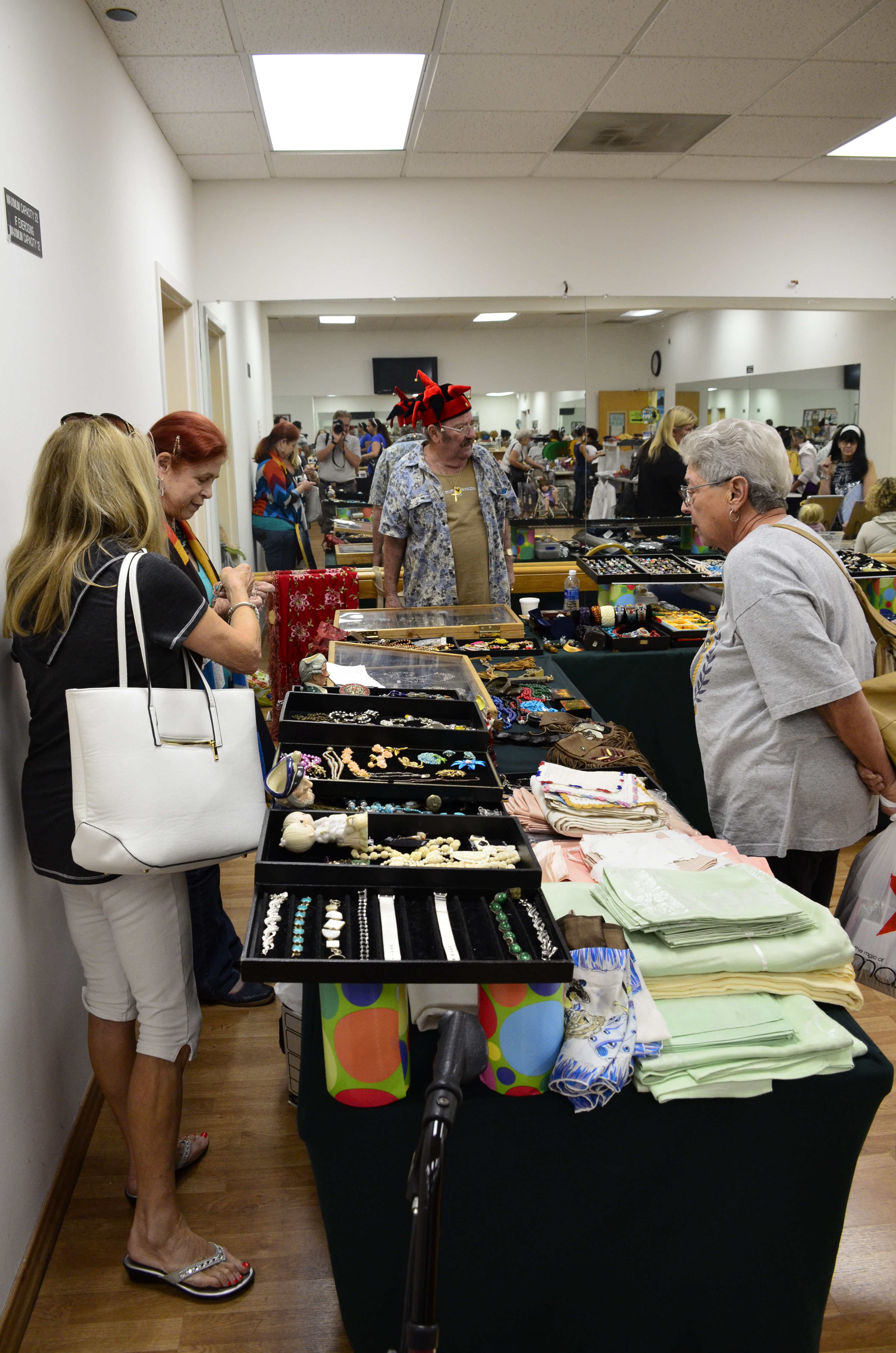 May Flea Mkt 2017 (4)